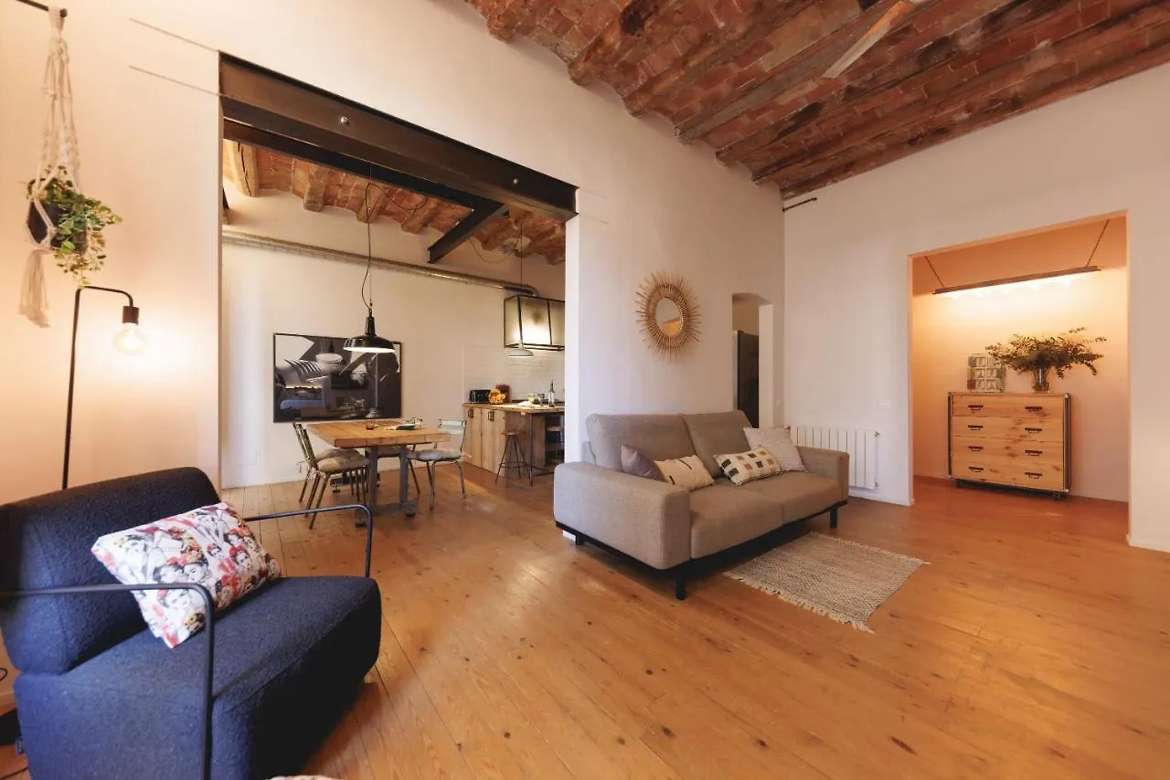 Bravissimo Carrer Nou, Cosy 2-Bedroom Apartment Gerona 0*,  España